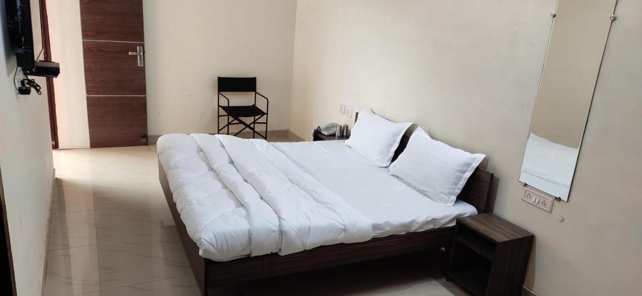 Gopi Dham Hotel Haridwār Buitenkant foto