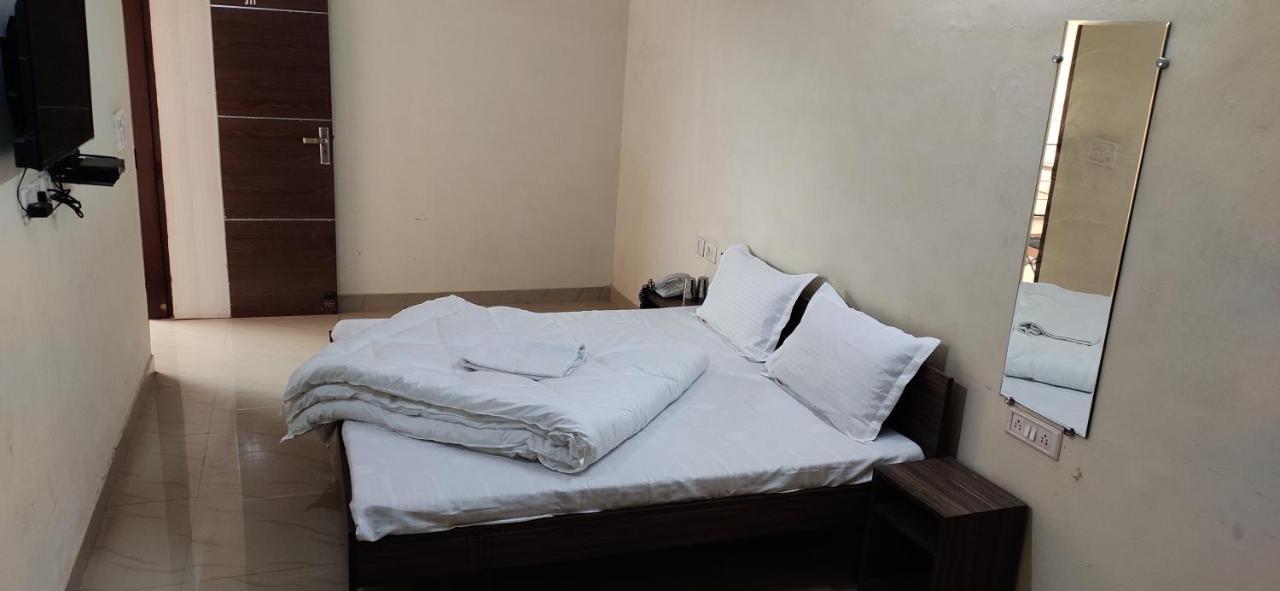 Gopi Dham Hotel Haridwār Buitenkant foto